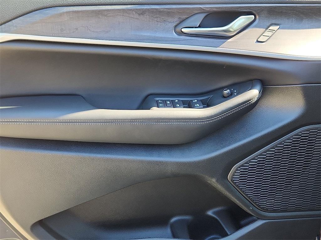 new 2025 Jeep Grand Cherokee car, priced at $52,735