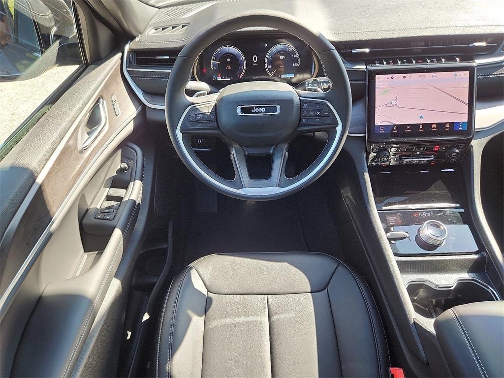 new 2025 Jeep Grand Cherokee car, priced at $52,735