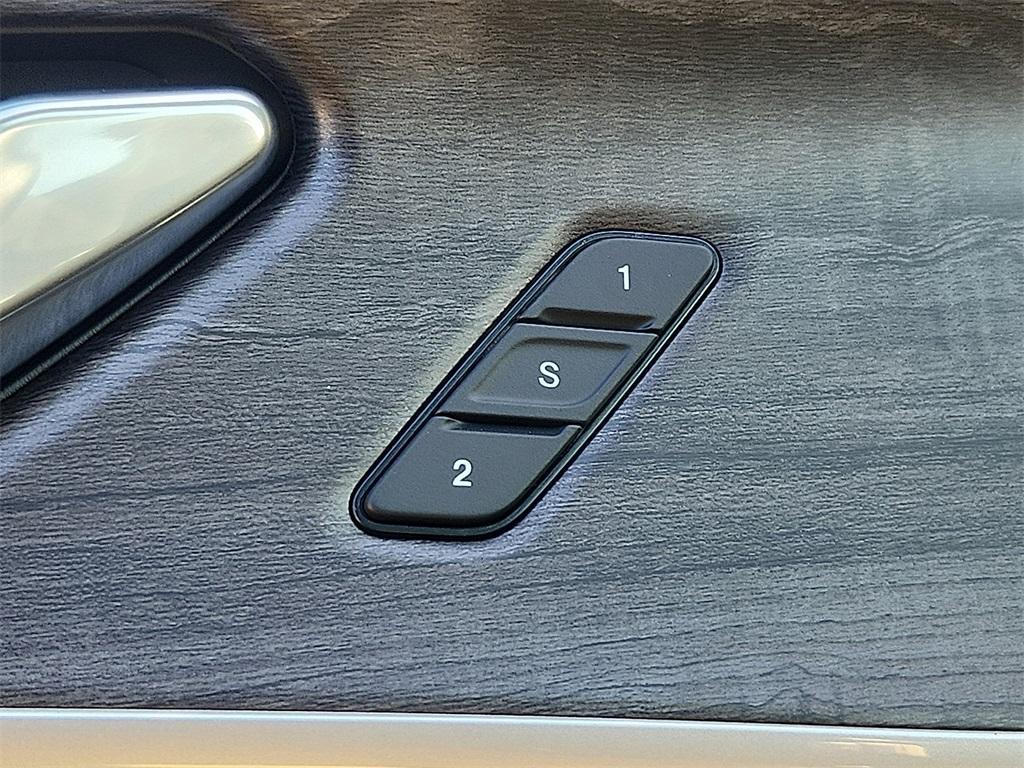 new 2025 Jeep Grand Cherokee car, priced at $52,735