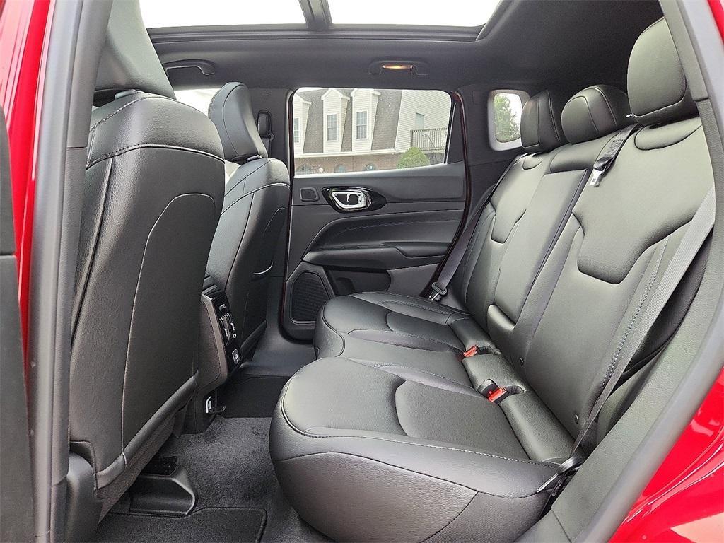 new 2025 Jeep Compass car, priced at $40,105