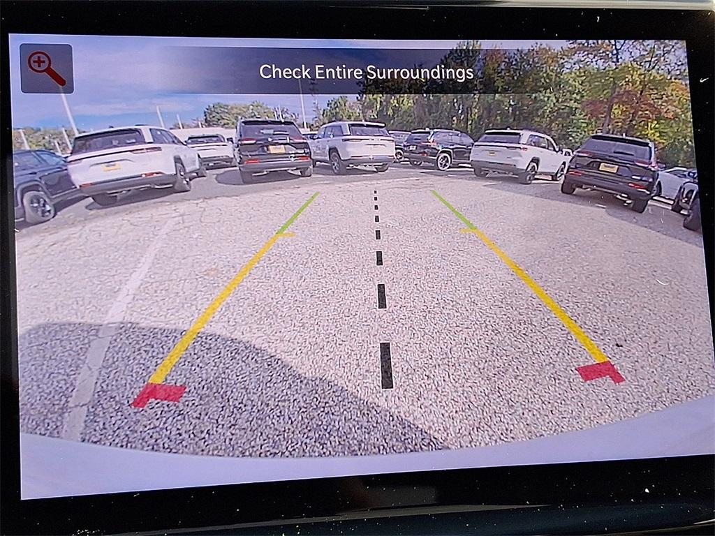 new 2025 Jeep Grand Cherokee car, priced at $49,415