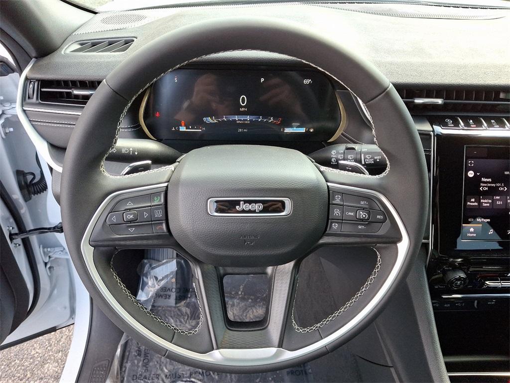new 2025 Jeep Grand Cherokee car
