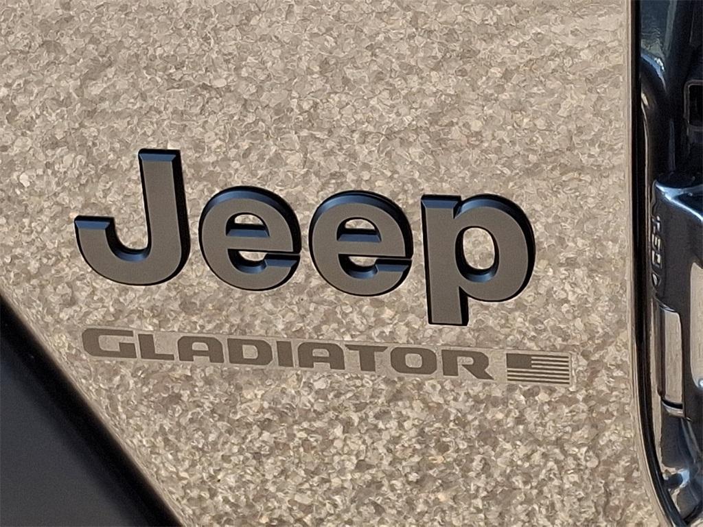 new 2024 Jeep Gladiator car, priced at $45,205