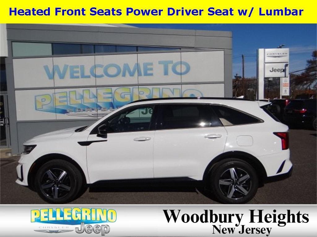used 2022 Kia Sorento car, priced at $24,868