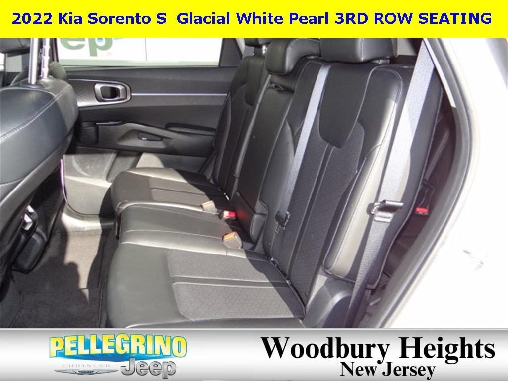 used 2022 Kia Sorento car, priced at $24,868