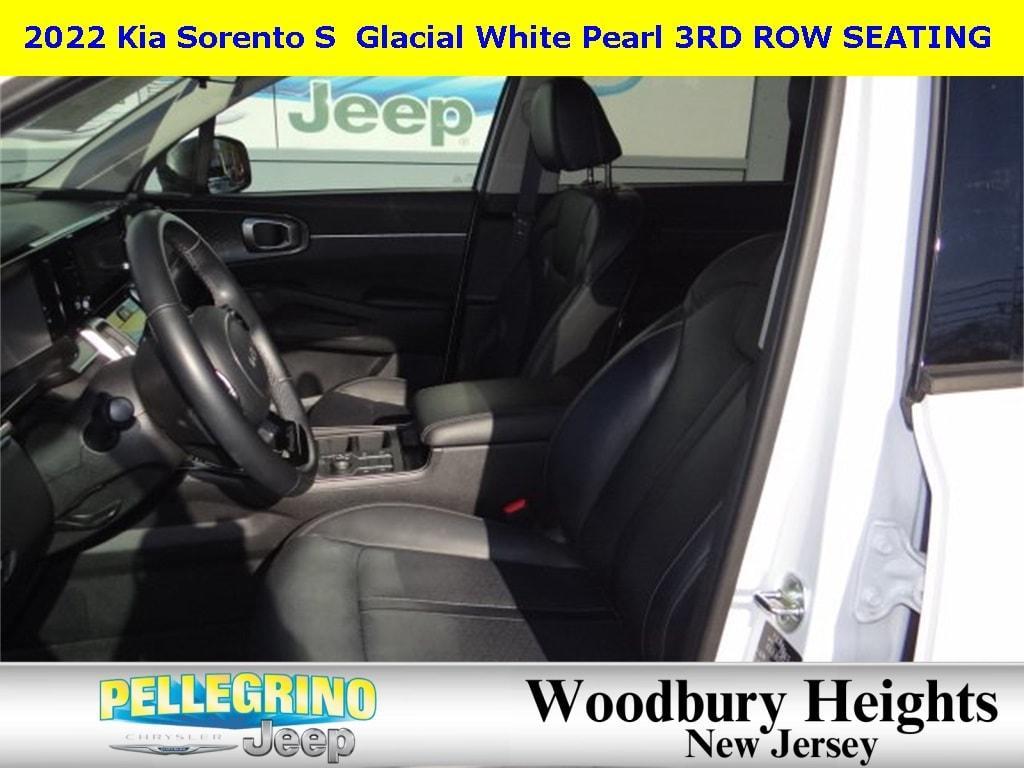 used 2022 Kia Sorento car, priced at $24,868