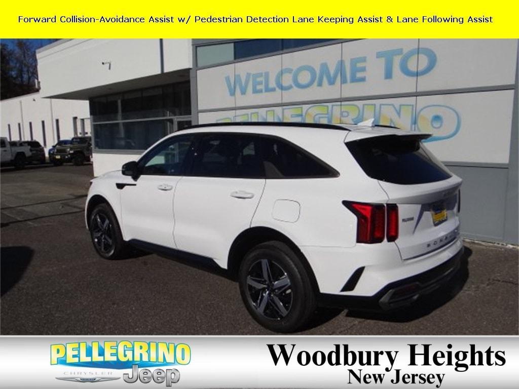 used 2022 Kia Sorento car, priced at $24,868