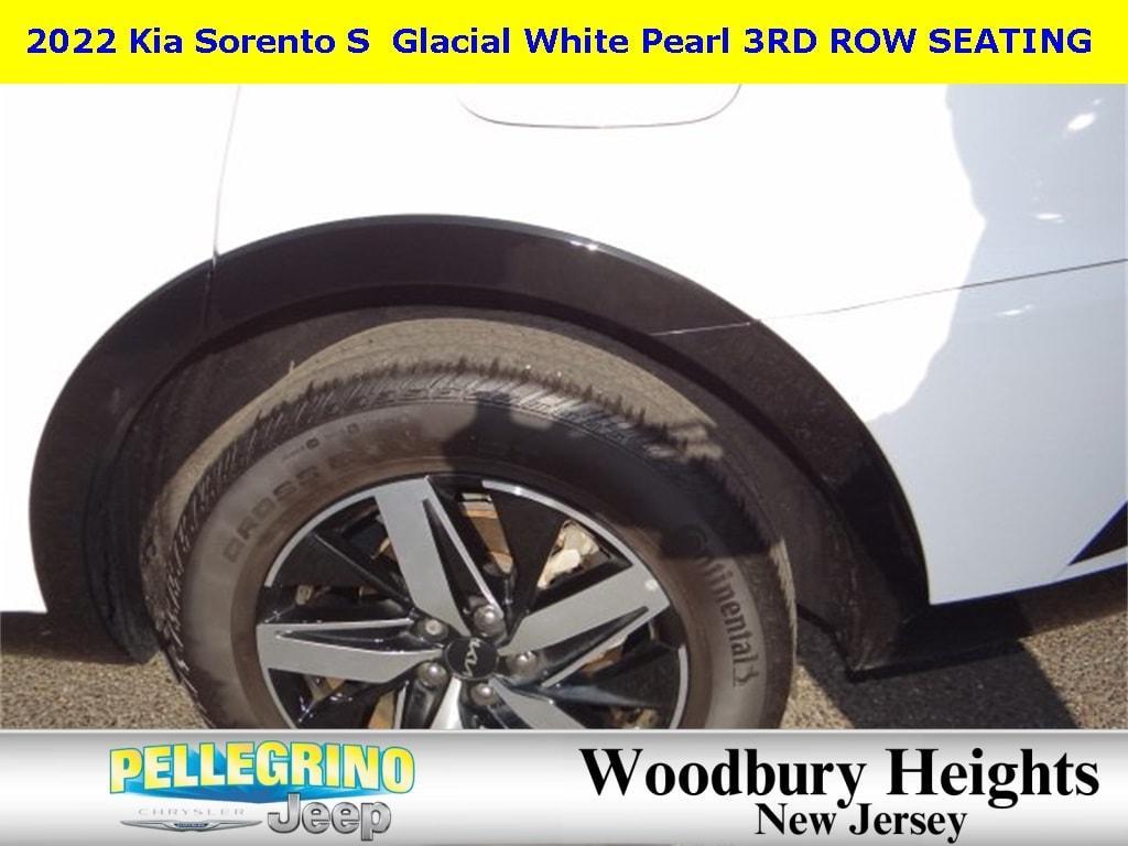 used 2022 Kia Sorento car, priced at $24,868