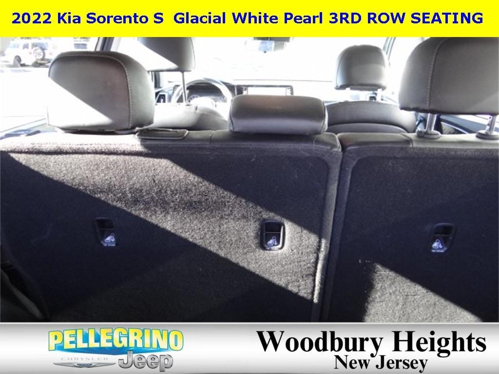 used 2022 Kia Sorento car, priced at $24,868