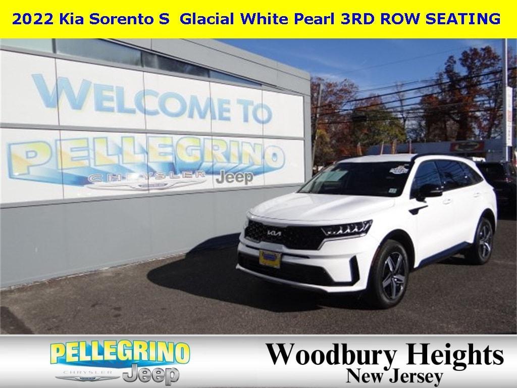 used 2022 Kia Sorento car, priced at $24,868