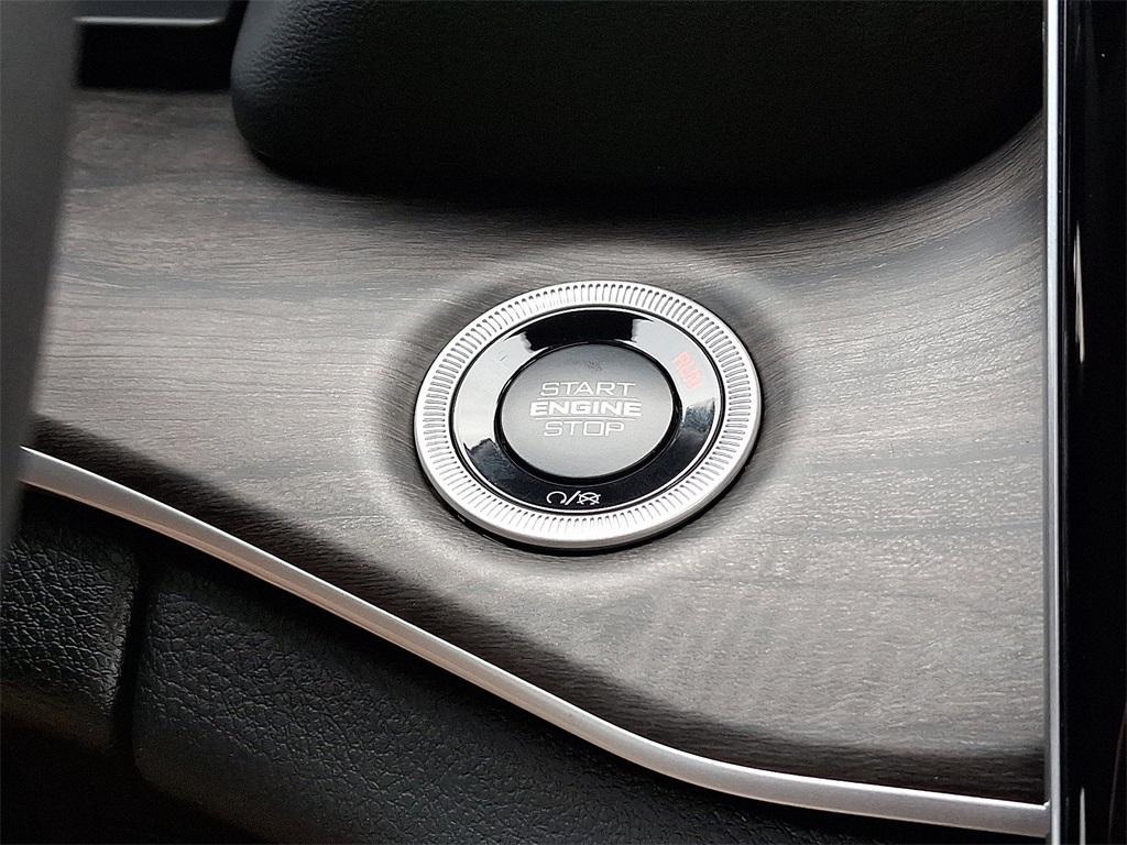 new 2025 Jeep Grand Cherokee L car, priced at $54,835