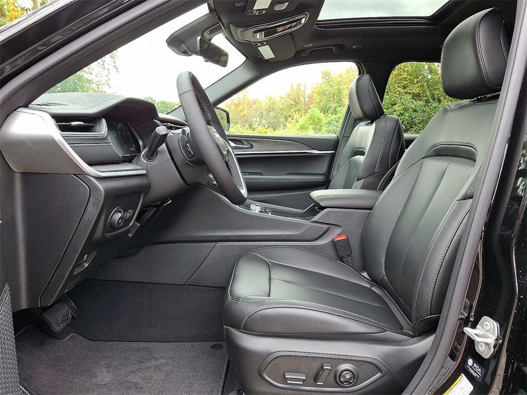 new 2025 Jeep Grand Cherokee L car, priced at $54,835