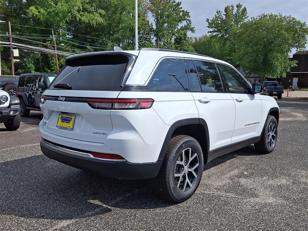 new 2025 Jeep Grand Cherokee car, priced at $49,415