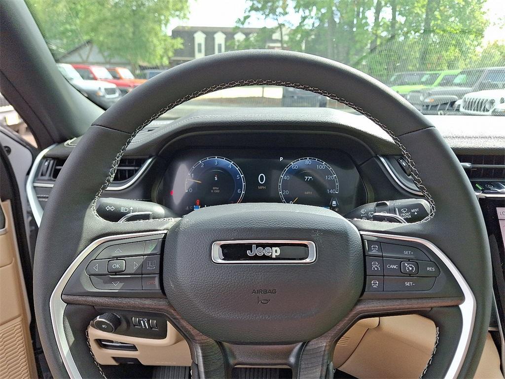 new 2025 Jeep Grand Cherokee car, priced at $49,415