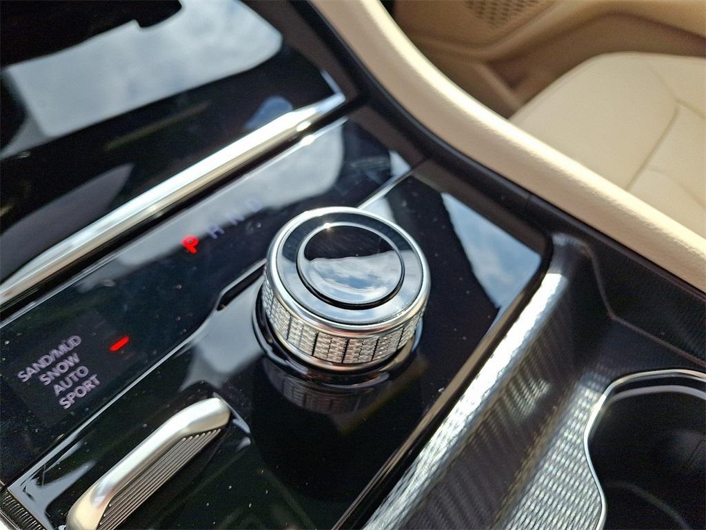 new 2025 Jeep Grand Cherokee car, priced at $49,415