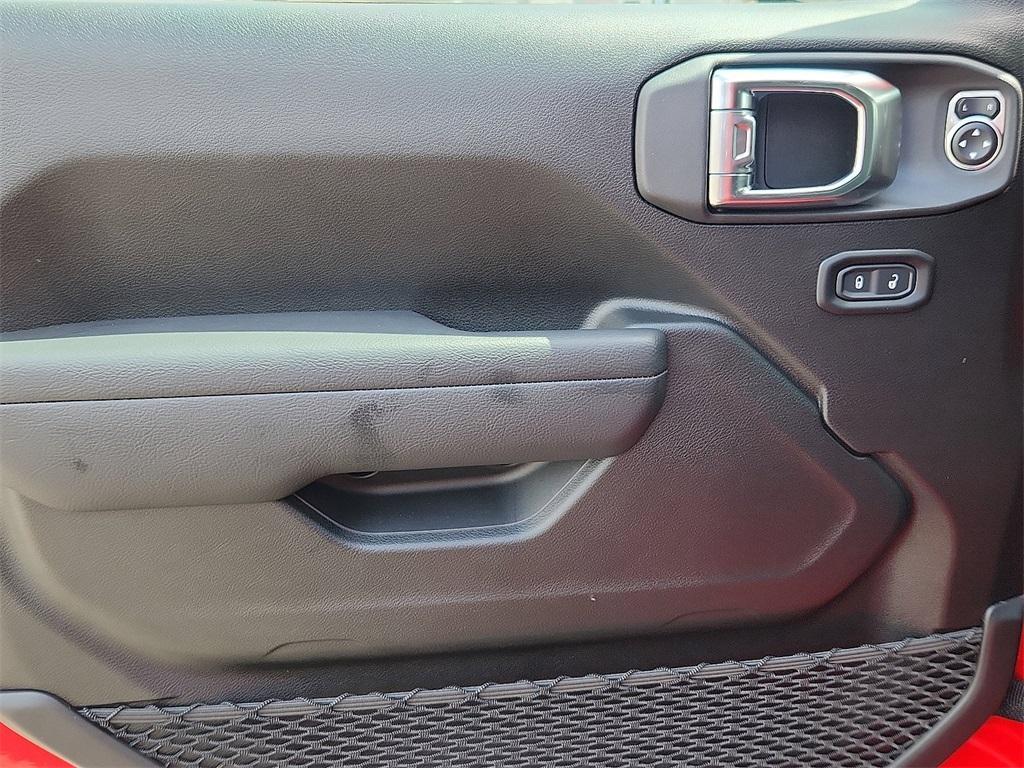 new 2025 Jeep Wrangler car, priced at $54,765