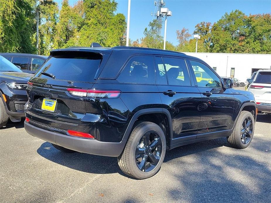 new 2025 Jeep Grand Cherokee car, priced at $48,175