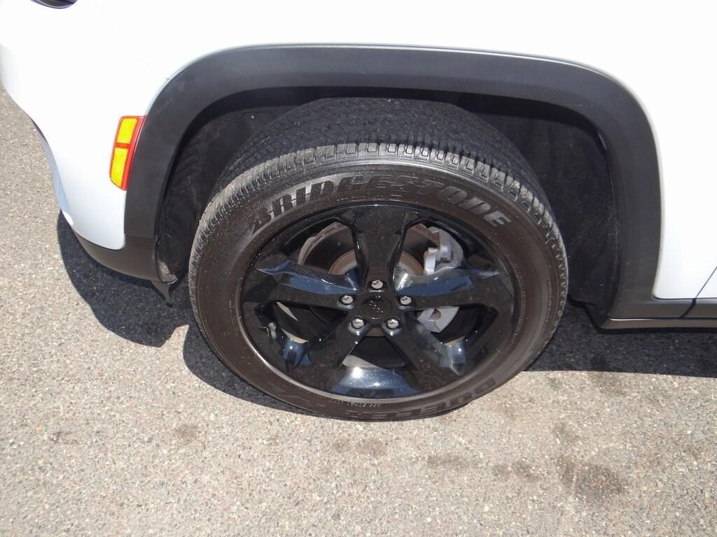used 2022 Jeep Grand Cherokee car, priced at $35,955
