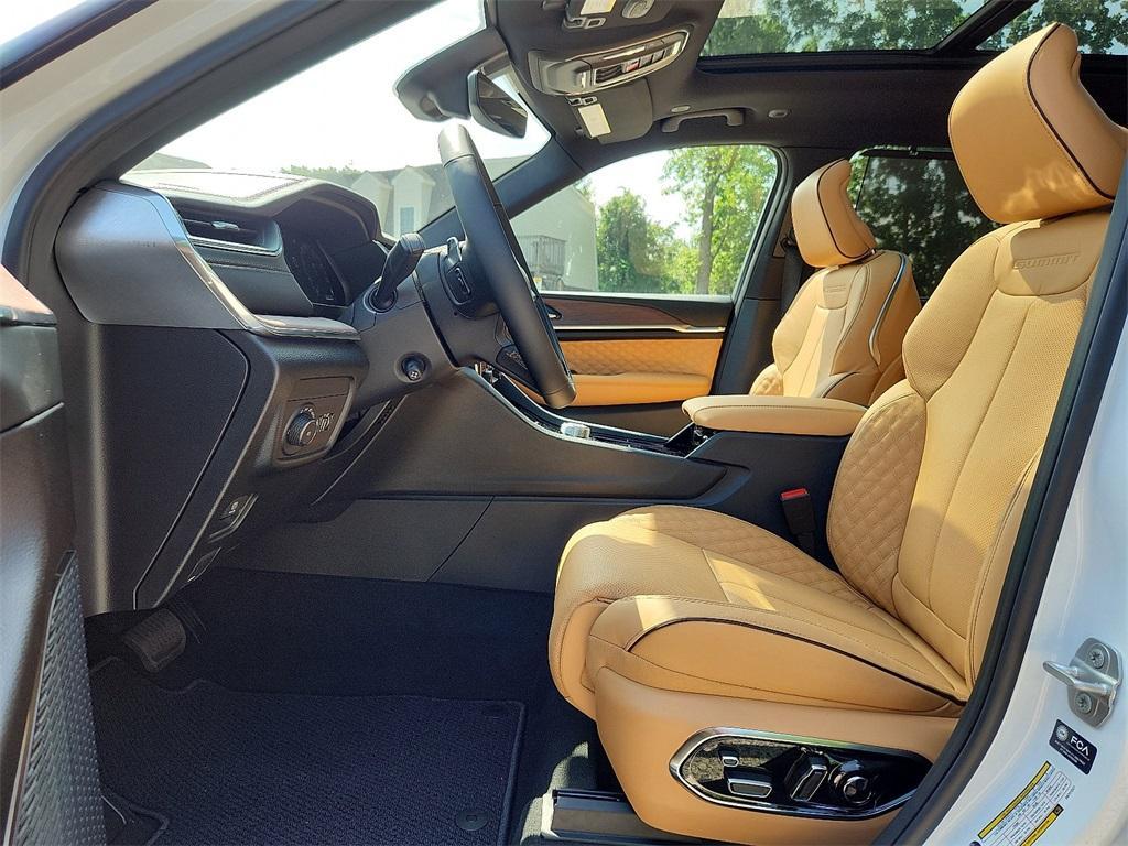 new 2025 Jeep Grand Cherokee L car, priced at $63,460