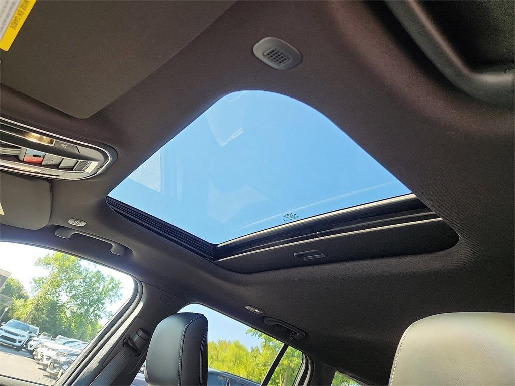 new 2025 Jeep Grand Cherokee car, priced at $46,730