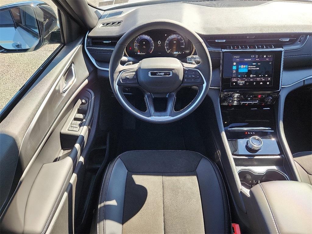 new 2025 Jeep Grand Cherokee car, priced at $46,730