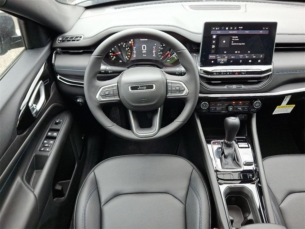 new 2025 Jeep Compass car, priced at $40,105