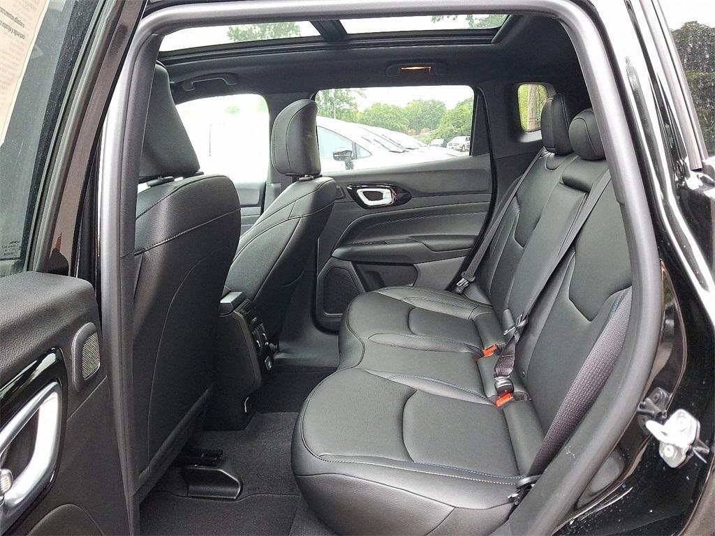 new 2025 Jeep Compass car, priced at $40,105