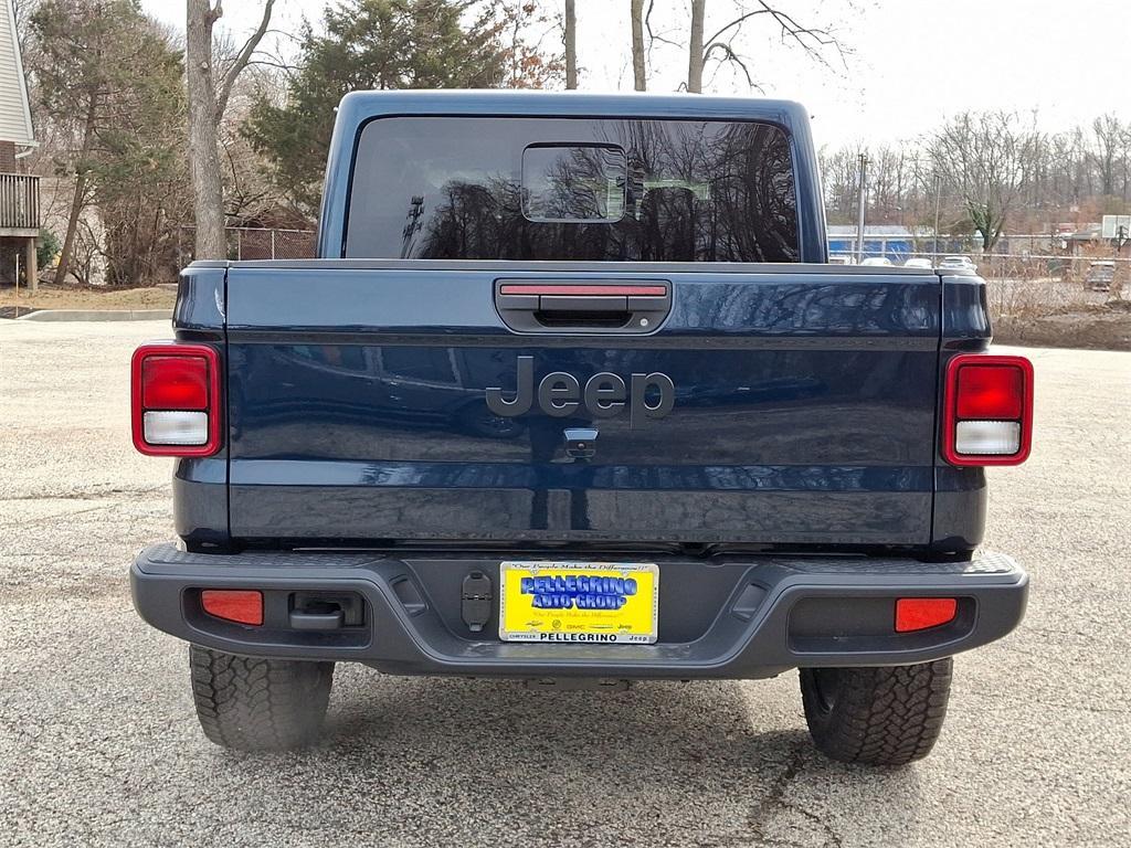 new 2025 Jeep Gladiator car, priced at $44,240