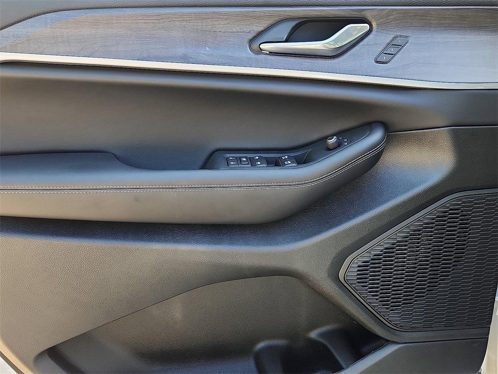 new 2025 Jeep Grand Cherokee car
