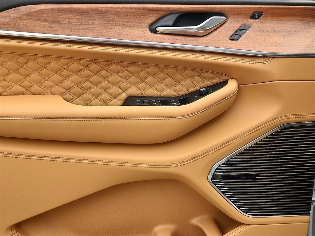 new 2025 Jeep Grand Cherokee car, priced at $65,940