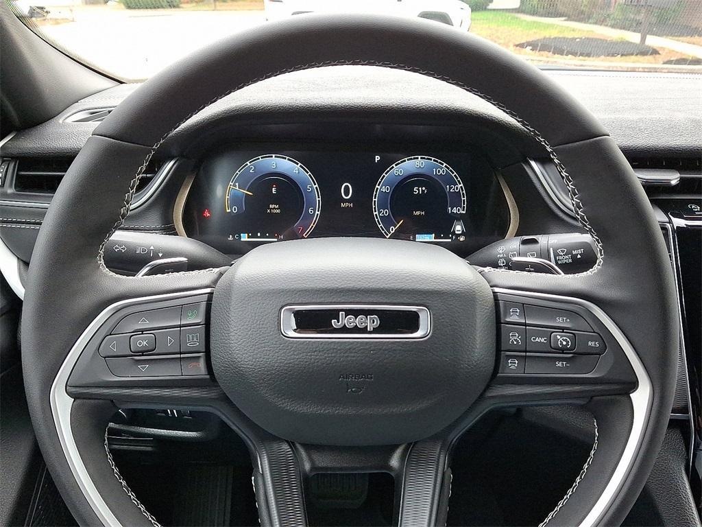 new 2025 Jeep Grand Cherokee car, priced at $48,375