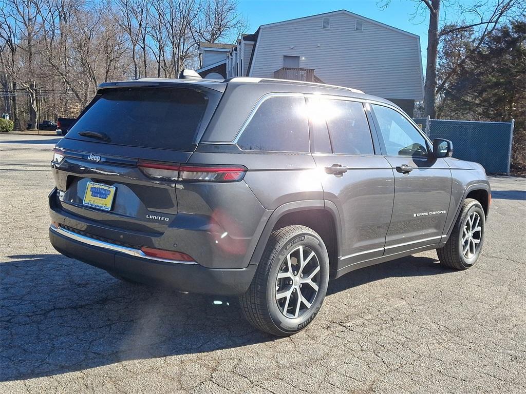 new 2025 Jeep Grand Cherokee car, priced at $50,805