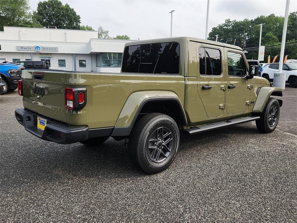 new 2025 Jeep Gladiator car, priced at $51,425