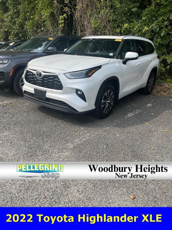 used 2022 Toyota Highlander car, priced at $38,989