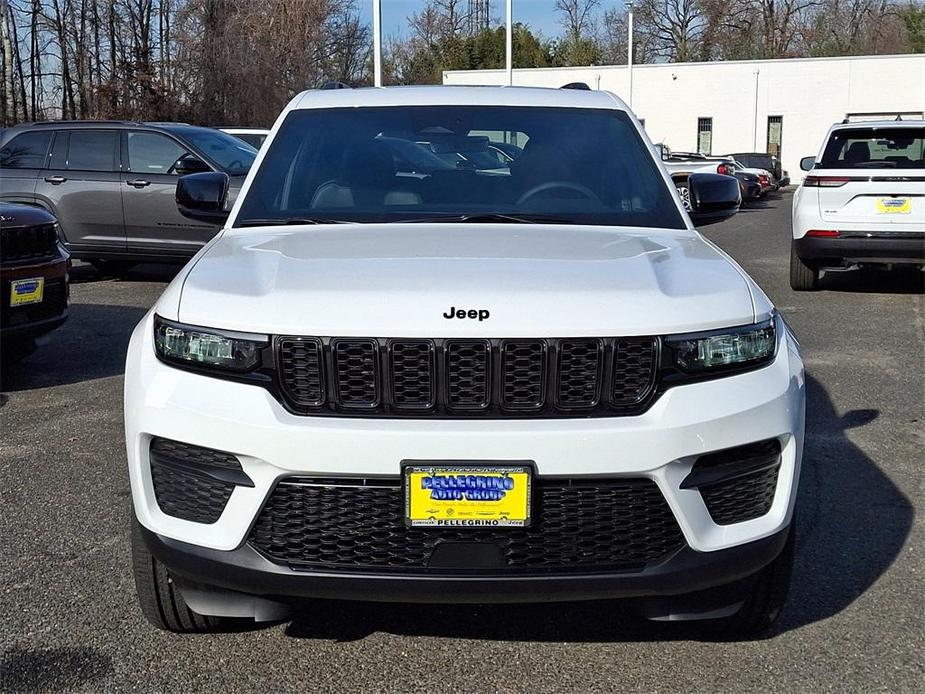 new 2025 Jeep Grand Cherokee car, priced at $47,580