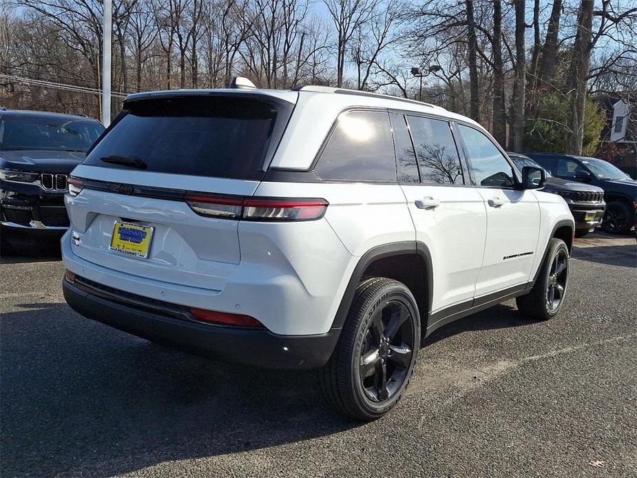 new 2025 Jeep Grand Cherokee car, priced at $47,580