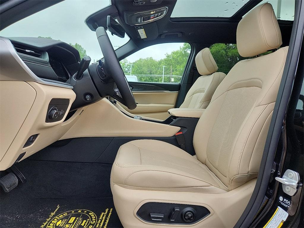 new 2025 Jeep Grand Cherokee L car, priced at $57,760