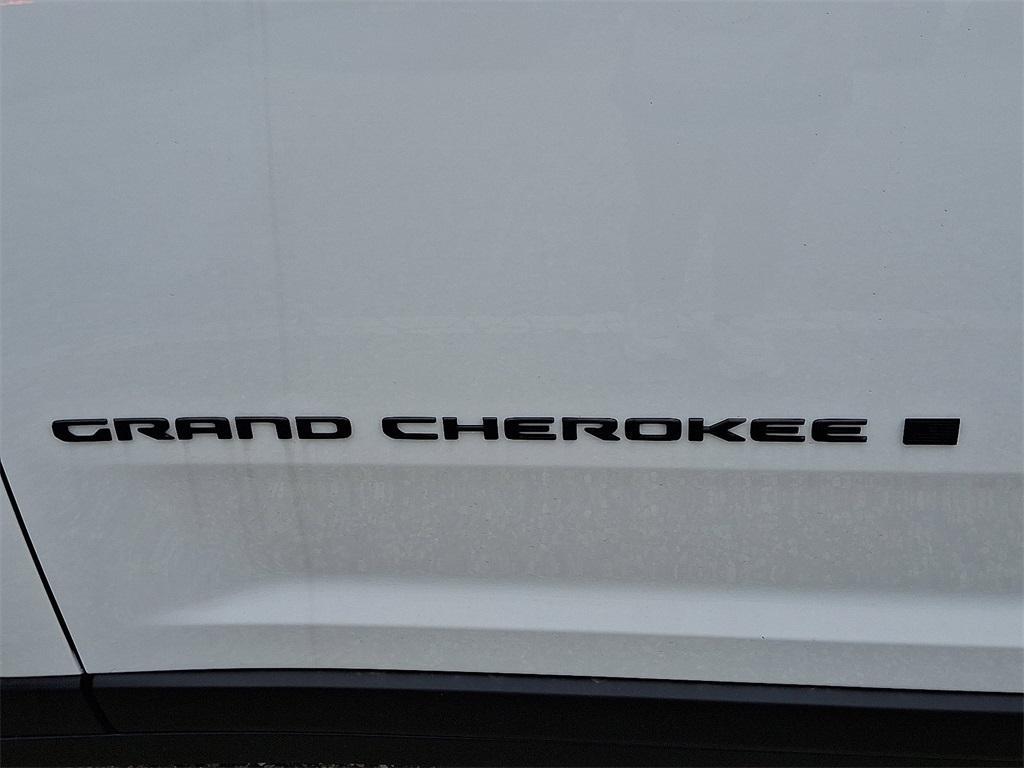 new 2025 Jeep Grand Cherokee car, priced at $46,135