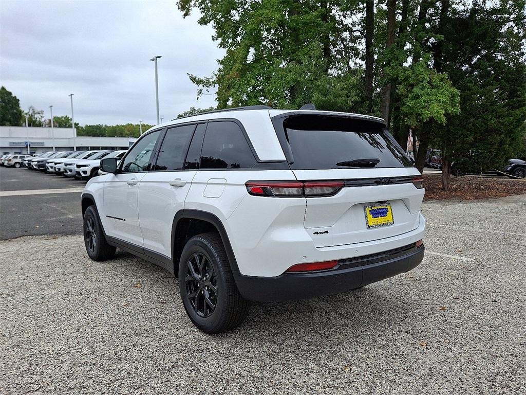 new 2025 Jeep Grand Cherokee car, priced at $46,135