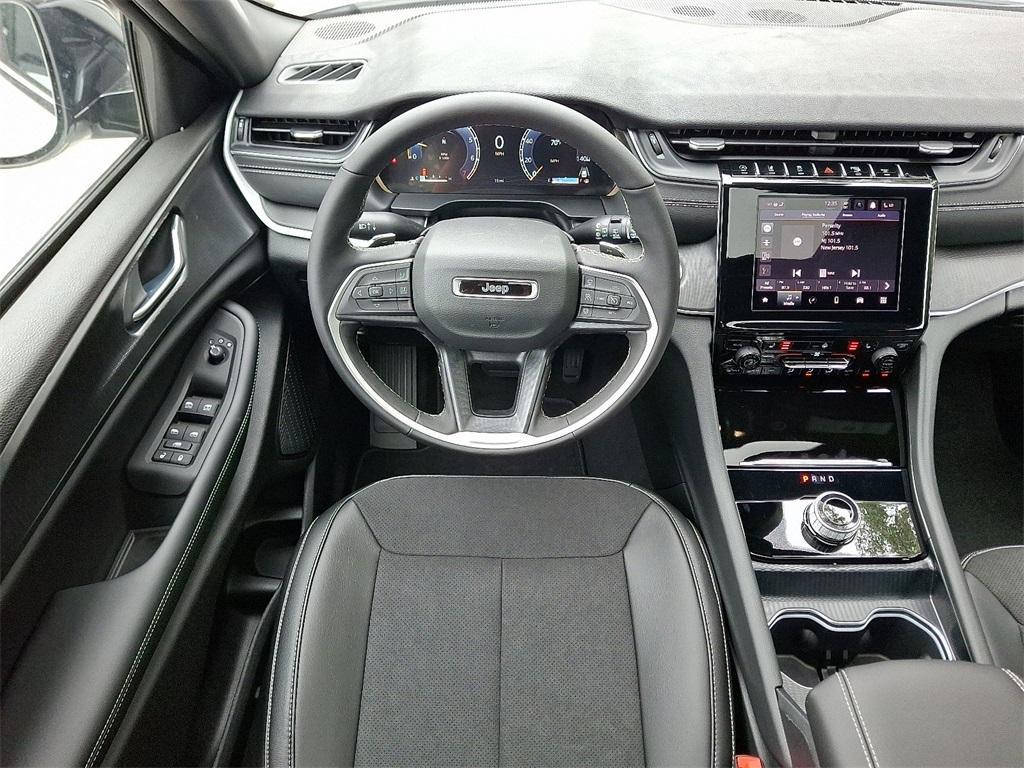 new 2025 Jeep Grand Cherokee car, priced at $46,135