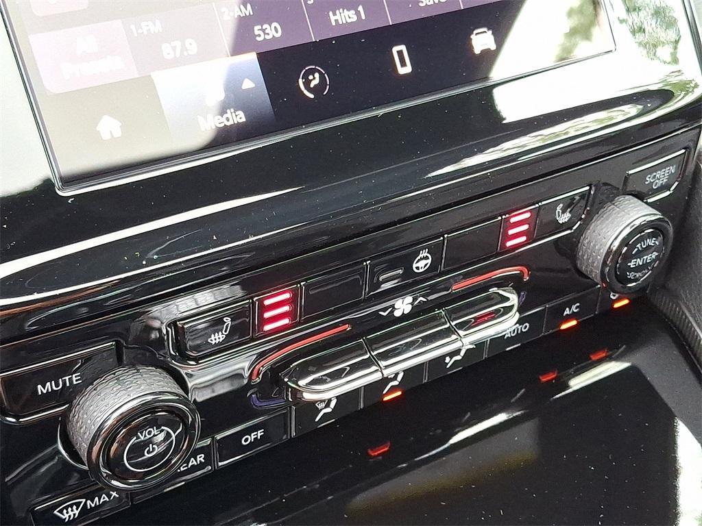 new 2025 Jeep Grand Cherokee car, priced at $46,135