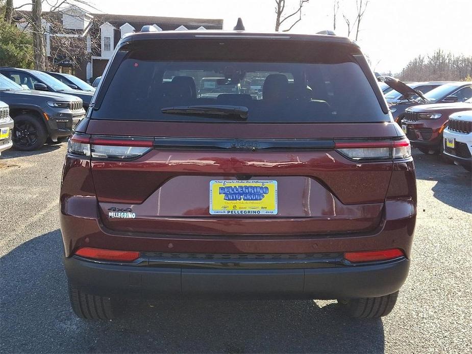 new 2025 Jeep Grand Cherokee car, priced at $48,175