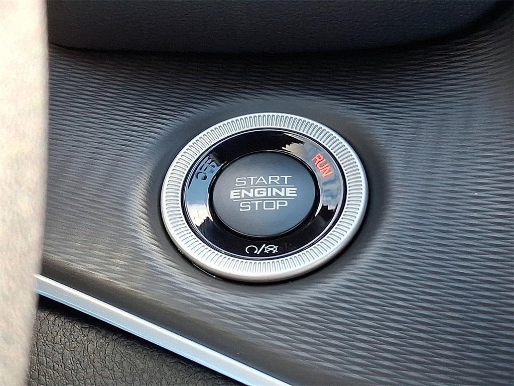 new 2025 Jeep Grand Cherokee L car, priced at $48,730