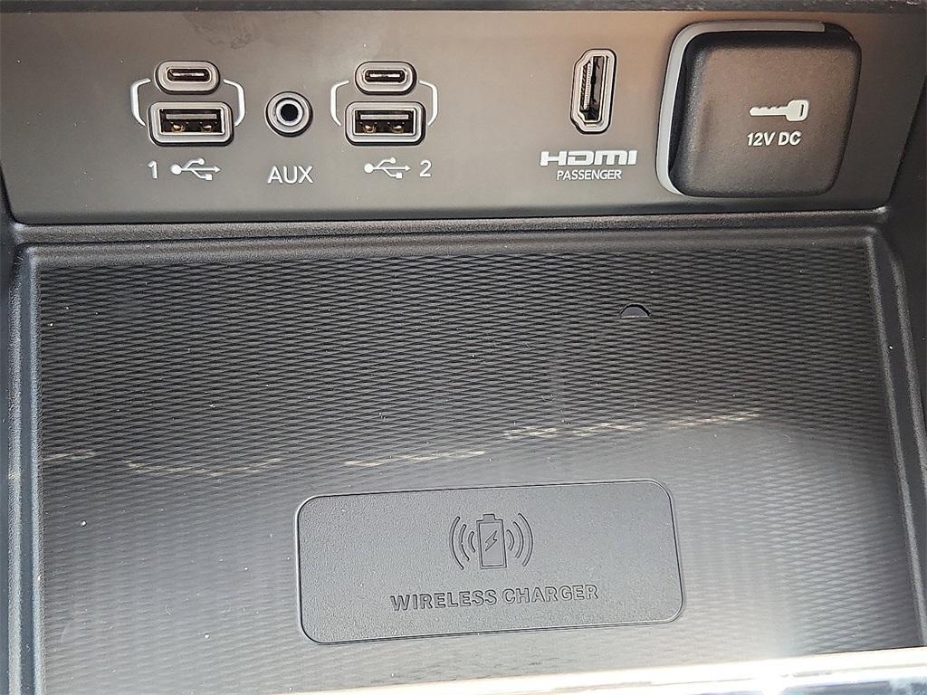 new 2025 Jeep Grand Cherokee L car, priced at $67,940