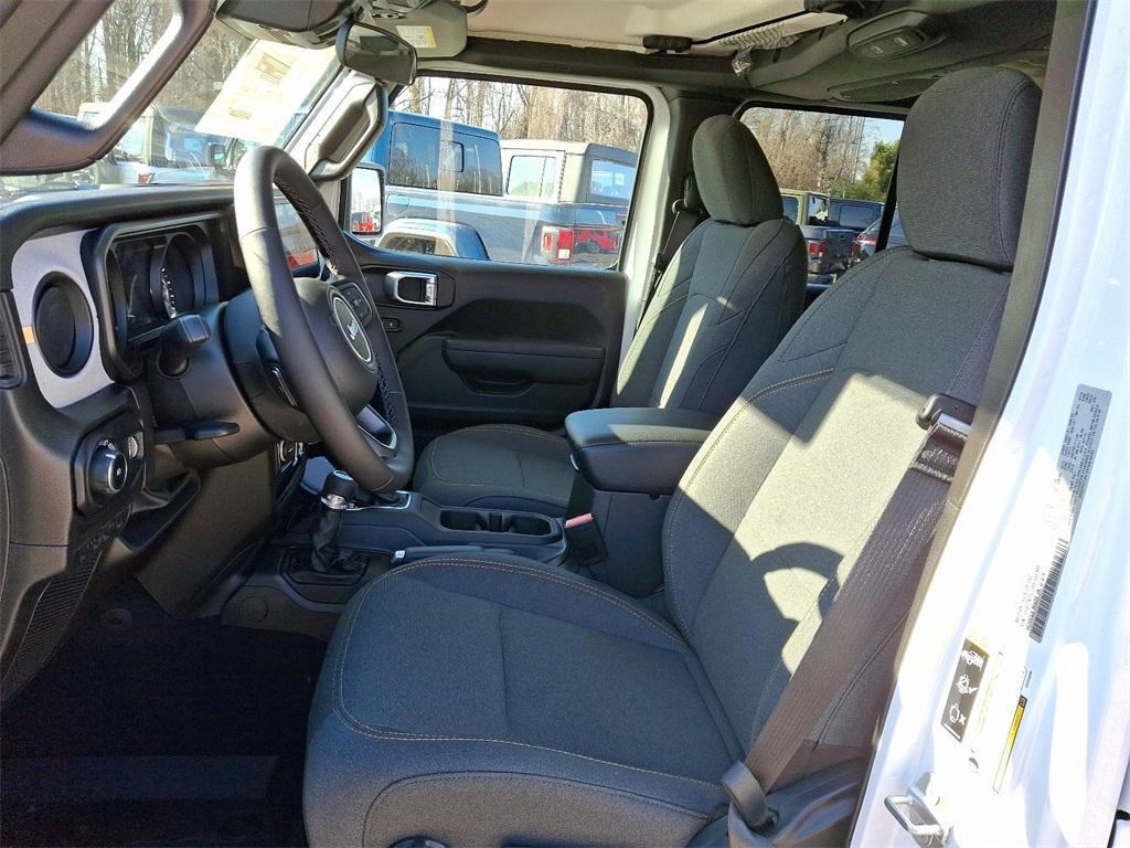 new 2025 Jeep Wrangler car, priced at $53,465