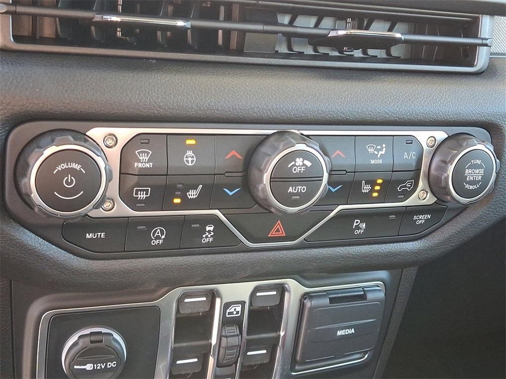 new 2025 Jeep Wrangler car, priced at $53,465