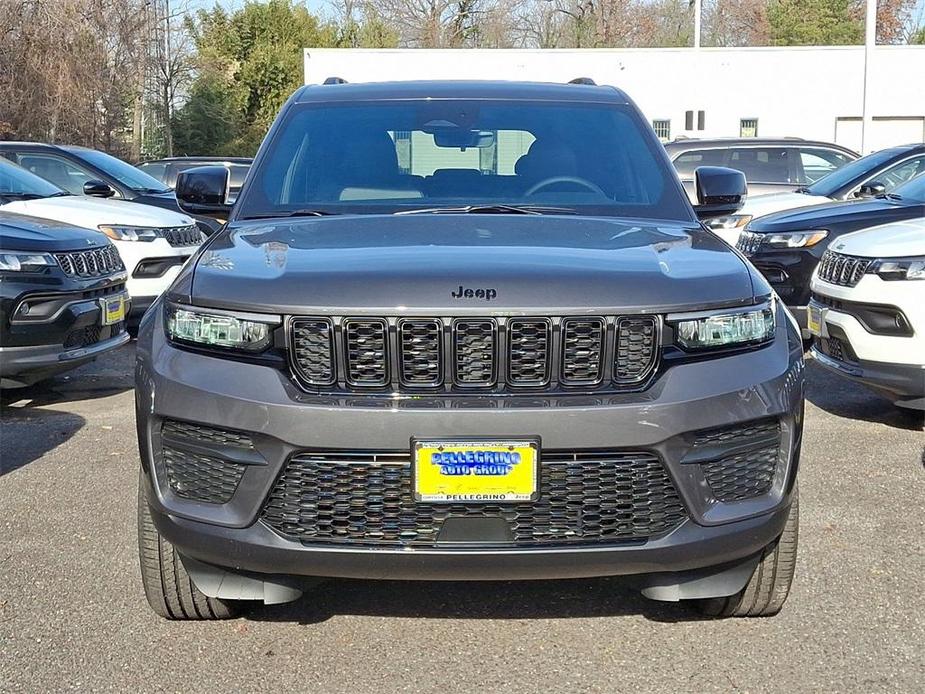 new 2025 Jeep Grand Cherokee car, priced at $48,175