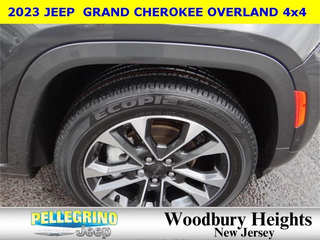 used 2023 Jeep Grand Cherokee car, priced at $39,200