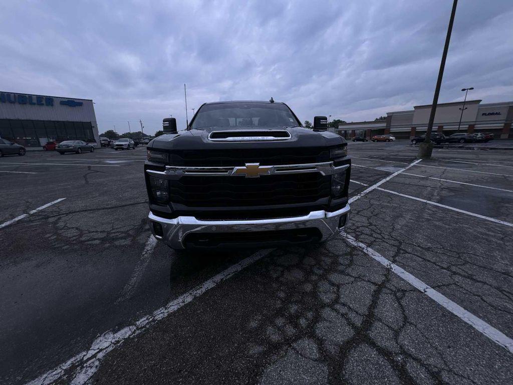 used 2025 Chevrolet Silverado 3500 car, priced at $61,995