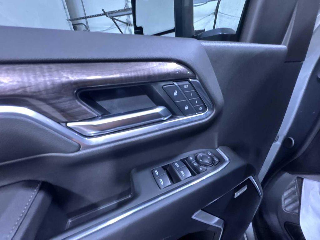 used 2025 Chevrolet Silverado 3500 car, priced at $79,995